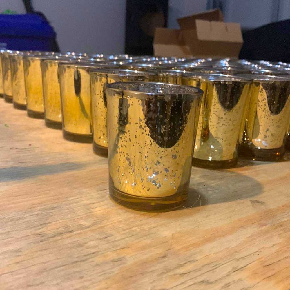 176 new gold with glitter candle holder’s